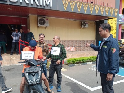 20 Adegan Rekonstruksi Perlihatkan Detik-Detik…