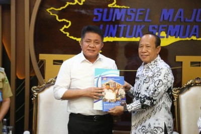 Gubernur Herman Deru Dorong PGRI Fokus pada…