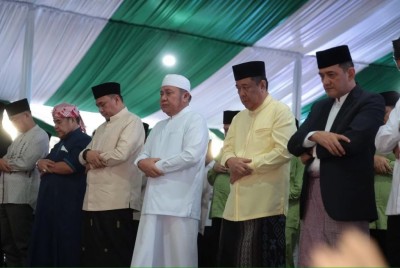 Gubernur Sumsel Herman Deru dan Wagub Cik…