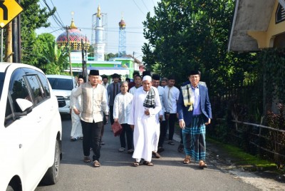 Idul Adha, Pj. Bupati OKI Salat Id dan Berkurban…