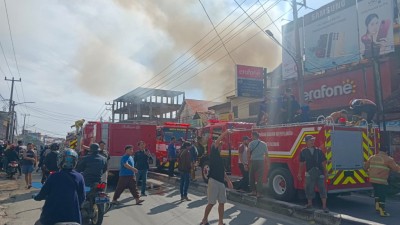 Kompor Bocor, Dua Ruko di Pasar Lemabang…