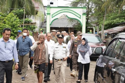 Pj. Bupati Apriyadi Buka Akses Jalan Ruang…