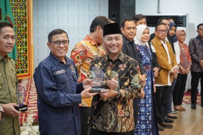 PWI Sumsel Nobatkan Pj. Bupati Apriyadi…