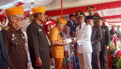 Wakil Bupati OKI Beri Tali Asih Kepada Para…